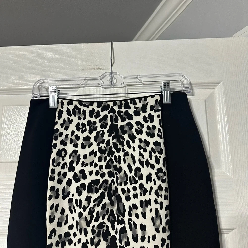 NWT White House Black Market Leopard Print Pencil Skirt - Picture 2 of 14